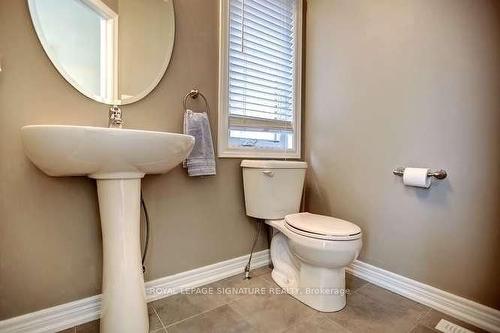 7 Chesterwood Cres, Brampton, ON - Indoor Photo Showing Bathroom