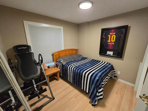 233 Blair Place, Clearwater, BC - Indoor Photo Showing Bedroom