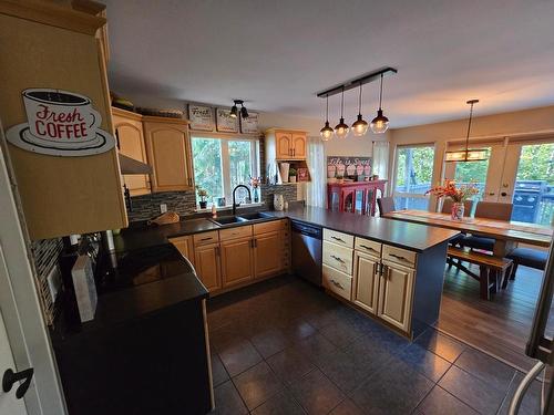 233 Blair Place, Clearwater, BC - Indoor Photo Showing Kitchen With Double Sink