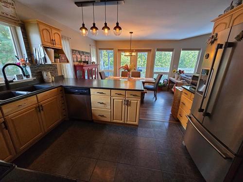 233 Blair Place, Clearwater, BC - Indoor Photo Showing Kitchen With Double Sink