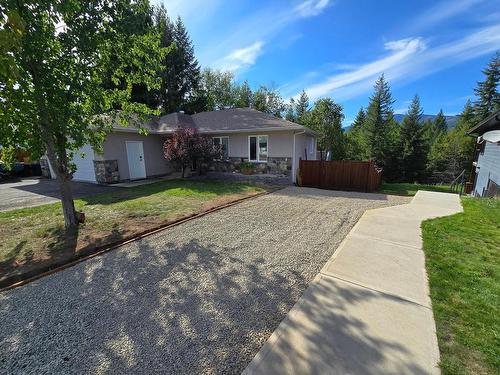 233 Blair Place, Clearwater, BC - Outdoor