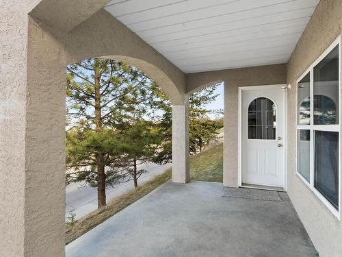 30-2080 Pacific Way, Kamloops, BC - Outdoor With Exterior