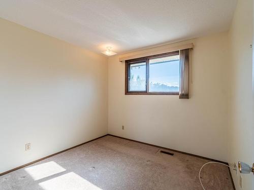 606 Porterfield Road, Kamloops, BC - Indoor Photo Showing Other Room