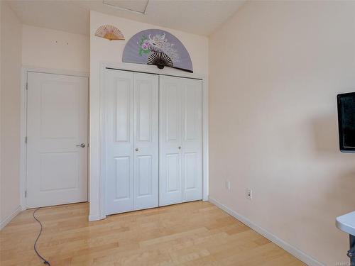 404-2747 Jacklin Rd, Langford, BC - Indoor Photo Showing Other Room