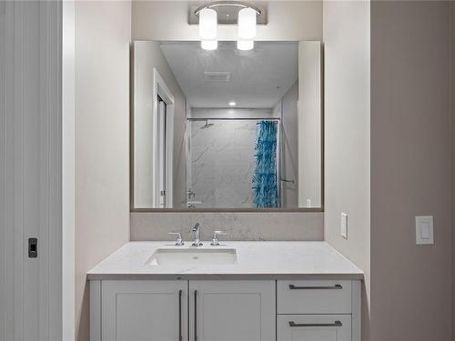 207-3529 Dolphin Dr, Nanoose Bay, BC - Indoor Photo Showing Bathroom