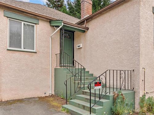 3233 Kingsley St, Saanich, BC 