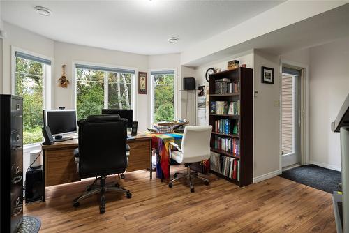 12-1700 Deleenheer Road, Vernon, BC - Indoor Photo Showing Office