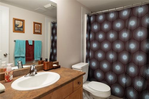 12-1700 Deleenheer Road, Vernon, BC - Indoor Photo Showing Bathroom