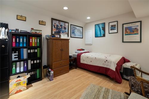 12-1700 Deleenheer Road, Vernon, BC - Indoor Photo Showing Bedroom