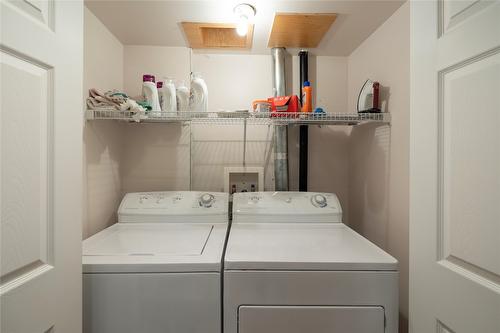 12-1700 Deleenheer Road, Vernon, BC - Indoor Photo Showing Laundry Room