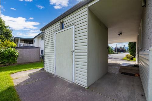 270 Mccurdy Road, Kelowna, BC - Outdoor With Exterior