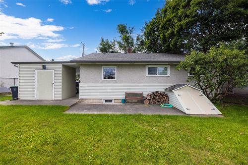 270 Mccurdy Road, Kelowna, BC - Outdoor