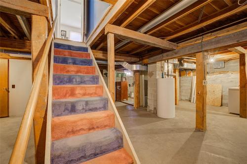 270 Mccurdy Road, Kelowna, BC - Indoor Photo Showing Basement