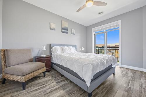 4403-4038 Pritchard Drive, West Kelowna, BC - Indoor Photo Showing Bedroom