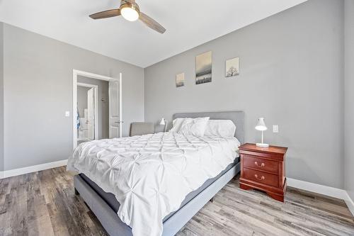 4403-4038 Pritchard Drive, West Kelowna, BC - Indoor Photo Showing Bedroom