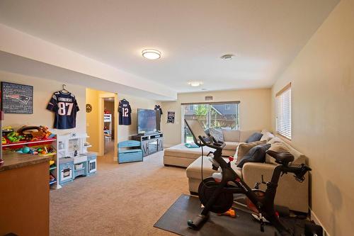 2054 Elkridge Drive, West Kelowna, BC - Indoor Photo Showing Gym Room