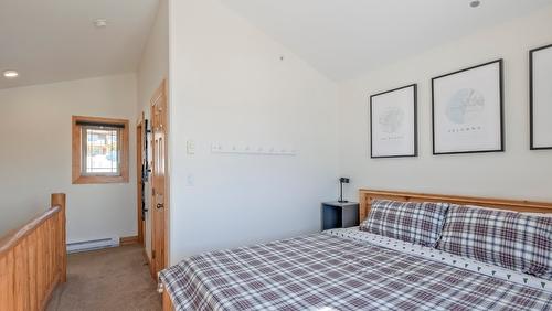 6-5015 Snowbird Way, Big White, BC - Indoor Photo Showing Bedroom