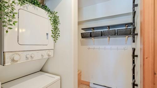 6-5015 Snowbird Way, Big White, BC - Indoor Photo Showing Laundry Room