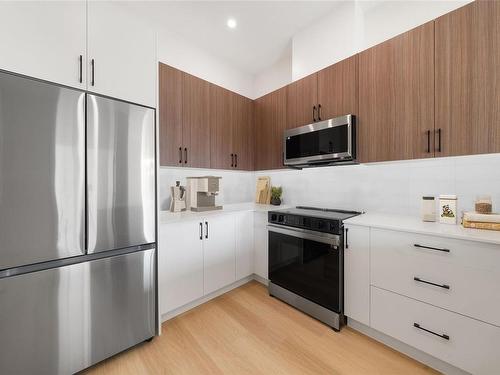 609-2770 Winster Rd, Langford, BC - Indoor Photo Showing Kitchen