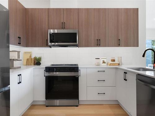 609-2770 Winster Rd, Langford, BC - Indoor Photo Showing Kitchen