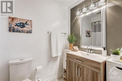 14A Benlea Drive, Ottawa, ON - Indoor Photo Showing Bathroom