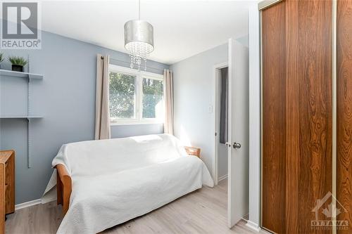 14A Benlea Drive, Ottawa, ON - Indoor Photo Showing Bedroom