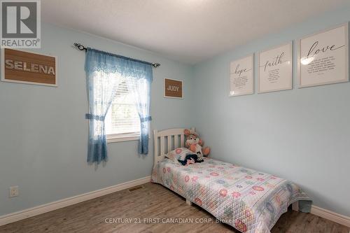 37 Union Street, Bayham (Vienna), ON - Indoor Photo Showing Bedroom