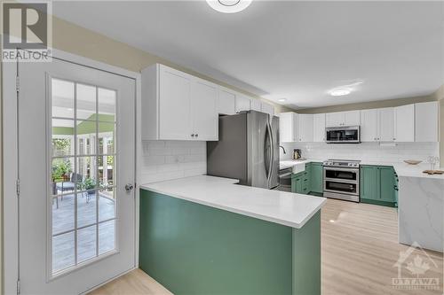 854 Explorer Lane, Ottawa, ON - Indoor Photo Showing Kitchen