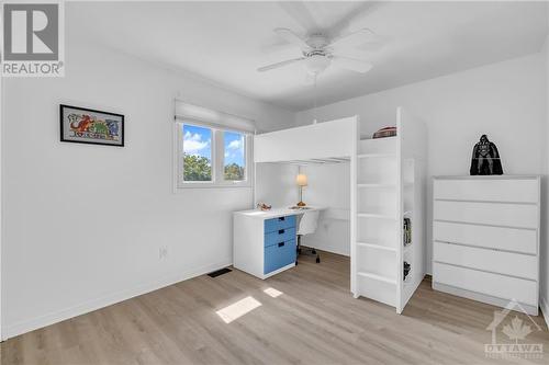 Spacious secondary bedrooms - 854 Explorer Lane, Ottawa, ON - Indoor