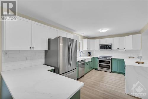 854 Explorer Lane, Ottawa, ON - Indoor Photo Showing Kitchen