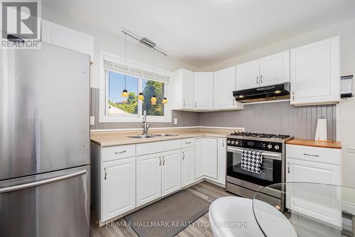 409 Maplewood Drive, Oshawa (O'Neill), ON - Indoor Photo Showing Kitchen With Double Sink