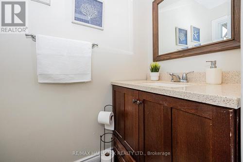 409 Maplewood Drive, Oshawa (O'Neill), ON - Indoor Photo Showing Bathroom