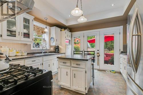 427 Elizabeth Street W, North Perth, ON - Indoor Photo Showing Kitchen