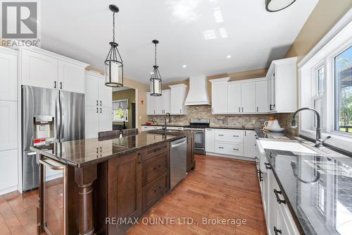 1976 Shelter Valley Road, Alnwick/Haldimand, ON - Indoor Photo Showing Kitchen With Upgraded Kitchen