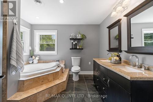 1976 Shelter Valley Road, Alnwick/Haldimand, ON - Indoor Photo Showing Bathroom