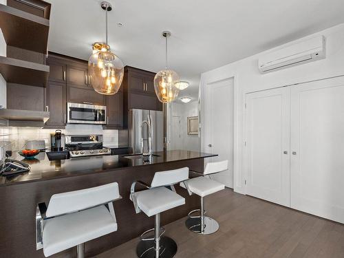 Kitchen - 403-8255 Boul. Leduc, Brossard, QC - Indoor Photo Showing Kitchen With Upgraded Kitchen