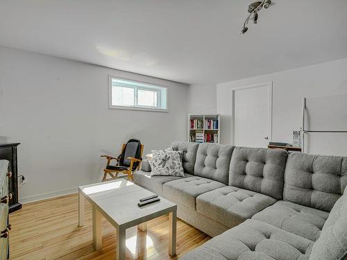 Family room - 14845 Rue Du Froment, Mirabel, QC - Indoor Photo Showing Living Room