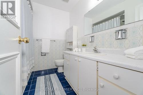 40 Agincourt Road, Vaughan, ON - Indoor Photo Showing Bathroom