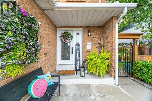 40 Agincourt Road, Vaughan, ON - Outdoor