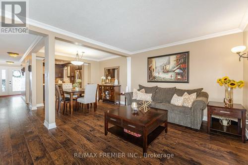 40 Agincourt Road, Vaughan, ON - Indoor Photo Showing Living Room