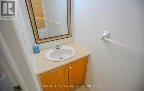 59 Kendrick Court, Hamilton (Ancaster), ON - Indoor Photo Showing Bathroom