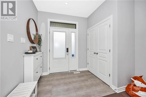 1115 Beckett Crescent, Ottawa, ON - Indoor Photo Showing Other Room