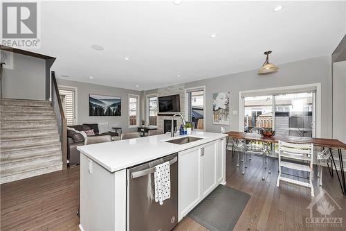 1115 Beckett Crescent, Ottawa, ON - Indoor Photo Showing Kitchen