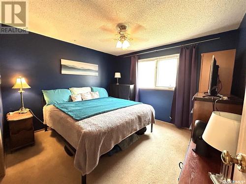 319 Barsness Bay, Richmound, SK - Indoor Photo Showing Bedroom