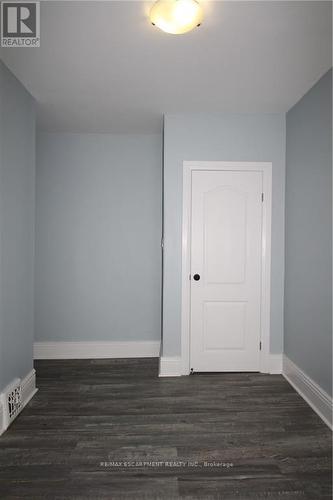 19 Emerald Street N, Hamilton (Landsdale), ON - Indoor Photo Showing Other Room