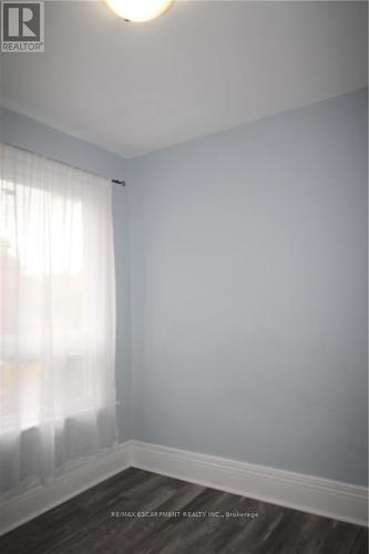 19 Emerald Street N, Hamilton (Landsdale), ON - Indoor Photo Showing Other Room