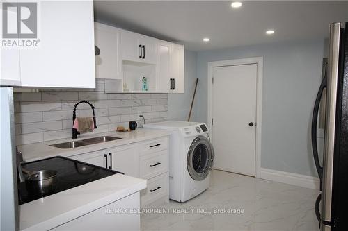 19 Emerald Street N, Hamilton (Landsdale), ON - Indoor Photo Showing Laundry Room