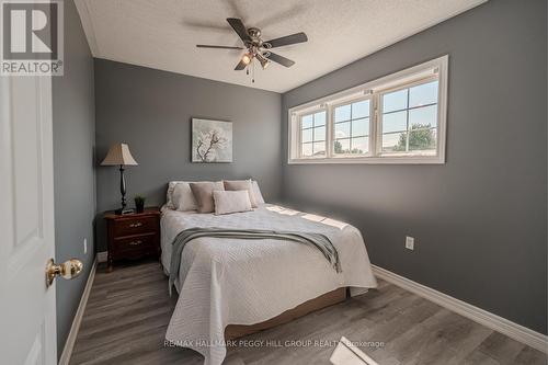 297 Esther Drive, Barrie (Painswick South), ON - Indoor Photo Showing Bedroom