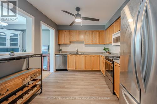 297 Esther Drive, Barrie (Painswick South), ON - Indoor Photo Showing Kitchen With Stainless Steel Kitchen With Double Sink With Upgraded Kitchen