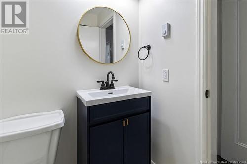 180 Victoria Street, Moncton, NB - Indoor Photo Showing Bathroom